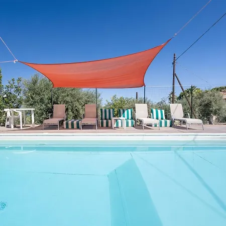 Mendolia Hot Pool And Design