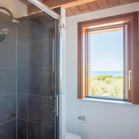 Villa Mendolia Hot Pool And Design