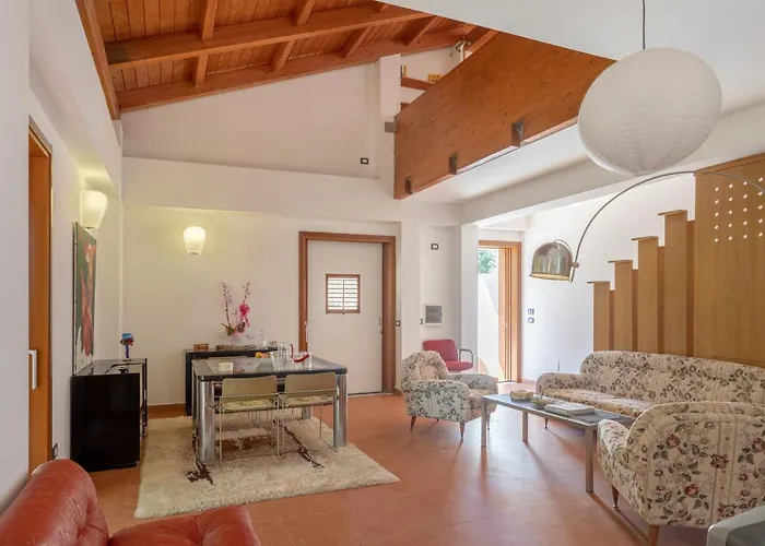 Mendolia Hot Pool And Design Villa