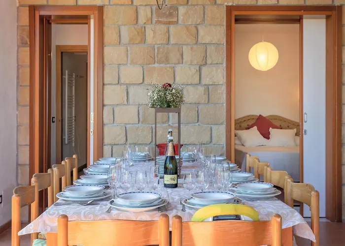 Mendolia Hot Pool And Design Villa Termini Imerese