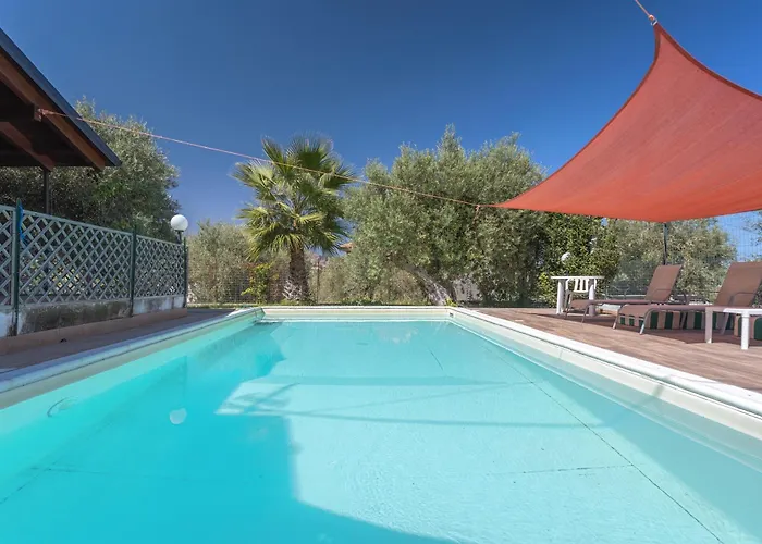 Mendolia Hot Pool And Design Termini Imerese